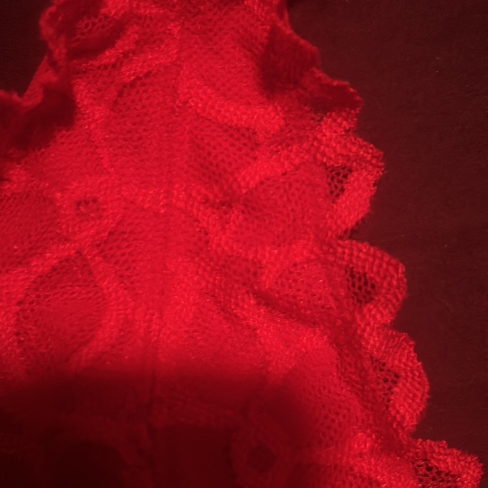 RED LACE BRALETTE ❤️🔥 - Picture 2 of 4